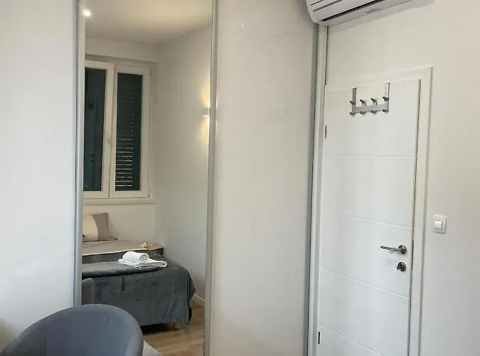 In Center 2 Lägenhet *