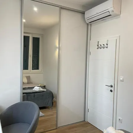 In Center 2 Apartment *